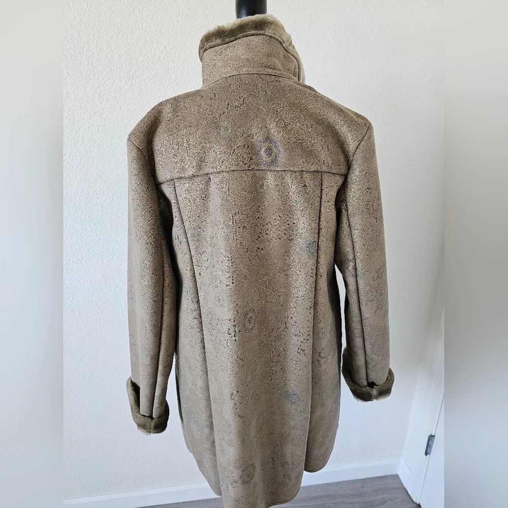 NWT Dennis Basso Boutique Faux Shearling Toggle Coat - Floral Embossed - Size S